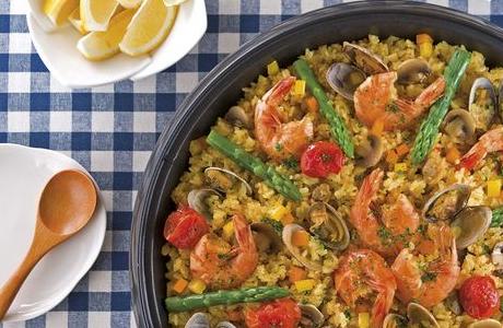 como-servir-la-paella-de-mariscos Cómo servir la paella de mariscos
