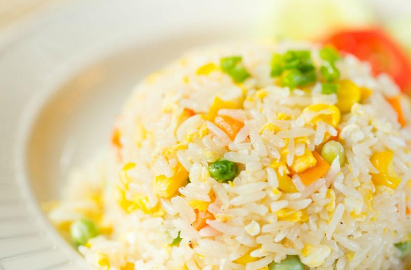 consumiendo-el-arroz-rojo-de-manera-deliciosa Consumiendo el arroz rojo de manera deliciosa