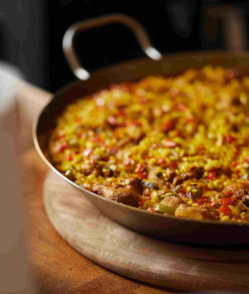 ¿Paella o Arroz con Mariscos? Descubre sus diferencias